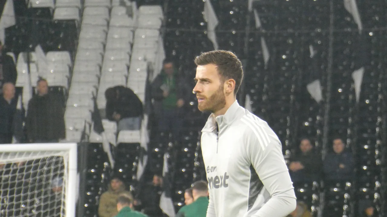 Angus Gunn, arquero del San Jose Earthquakes y la selección de Escocia, durante un partido.