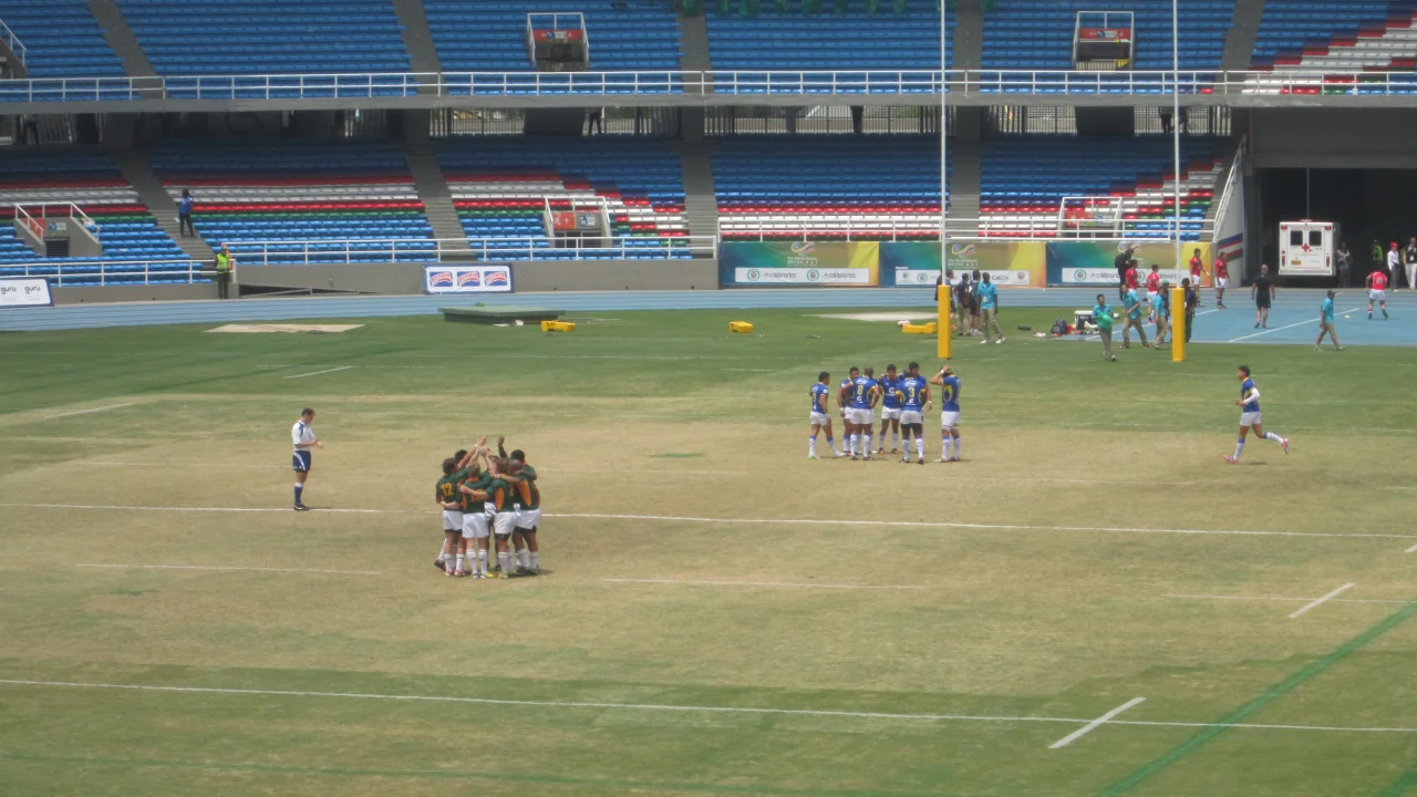 Las jugadoras de Gales celebran una victoria en el Cardiff Arms Park durante el WXV.