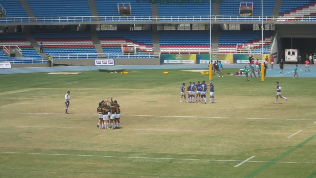 Las jugadoras de Gales celebran una victoria en el Cardiff Arms Park durante el WXV.