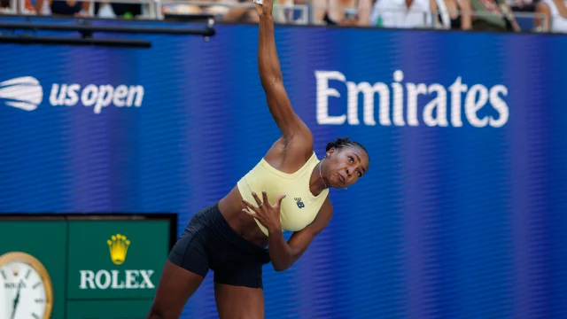 Coco Gauff celebra un punto durante un partido del US Open en Nueva York.