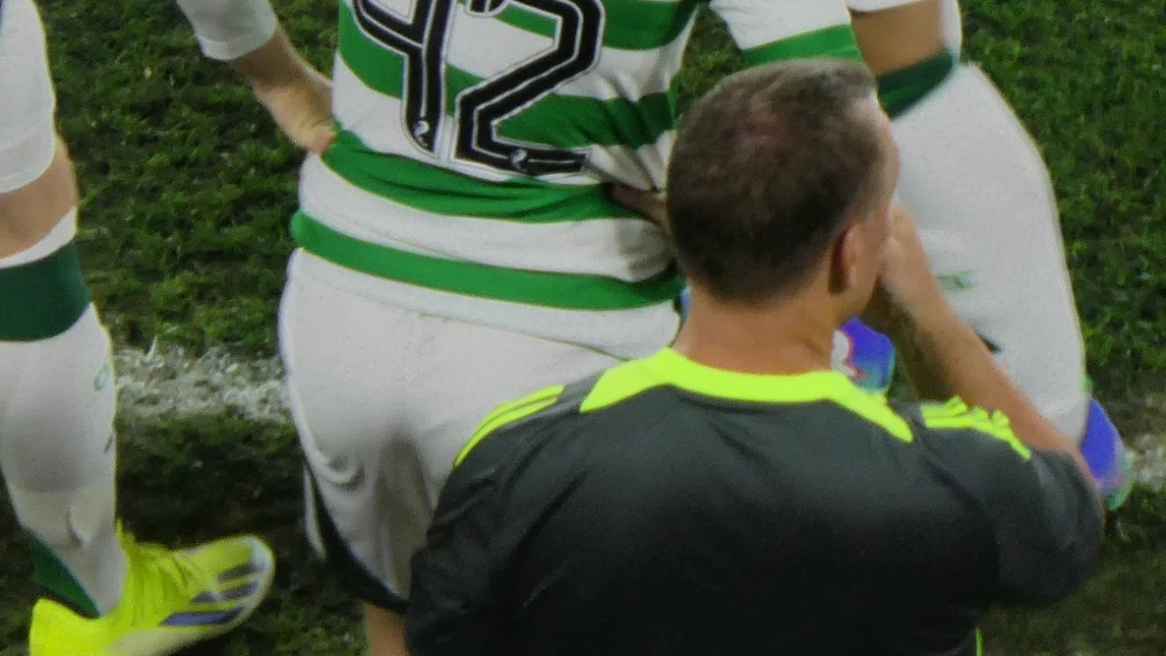 Callum McGregor, capitán del Celtic, durante un partido con su equipo.
