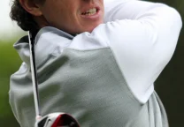 Rory McIlroy durante el BMW PGA Championship en el campo de Wentworth, Inglaterra.