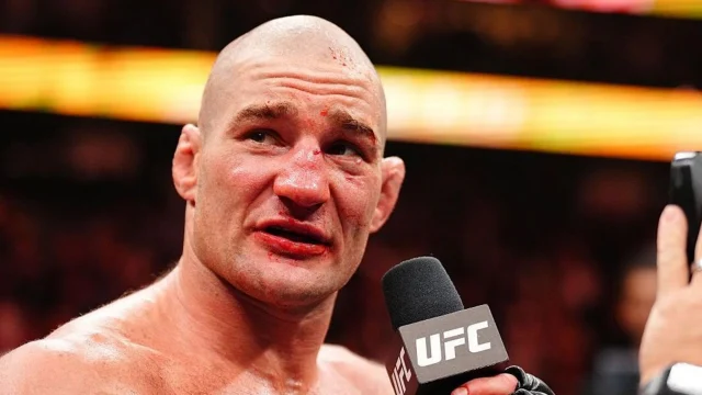 Sean Strickland, campeón de peso mediano de UFC, en una foto de archivo durante una pelea.