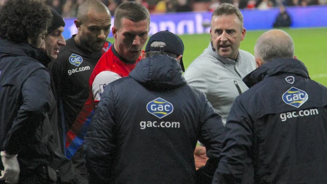 Tony Pulis, exentrenador de Stoke City, durante la final de la FA Cup 2011 en Wembley.
