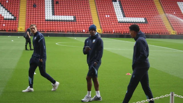 Jamal Lowe, delantero de Sheffield Wednesday, durante un partido de la League One.